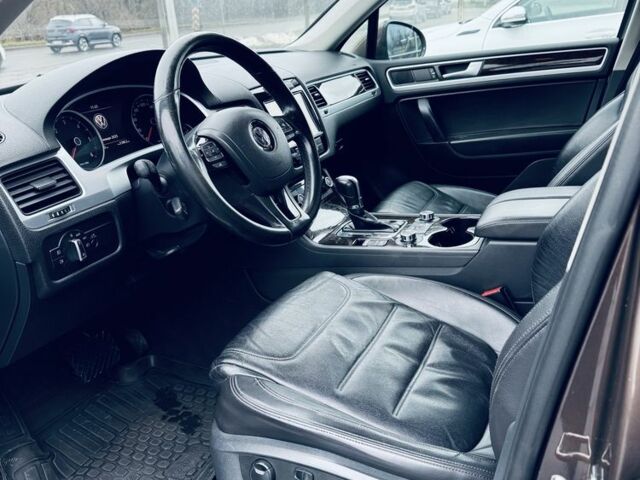 Коричневый Фольксваген Туарег, объемом двигателя 3 л и пробегом 217 тыс. км за 22000 $, фото 10 на Automoto.ua