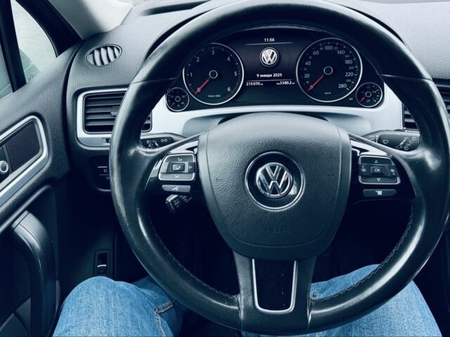 Коричневый Фольксваген Туарег, объемом двигателя 3 л и пробегом 217 тыс. км за 22000 $, фото 11 на Automoto.ua