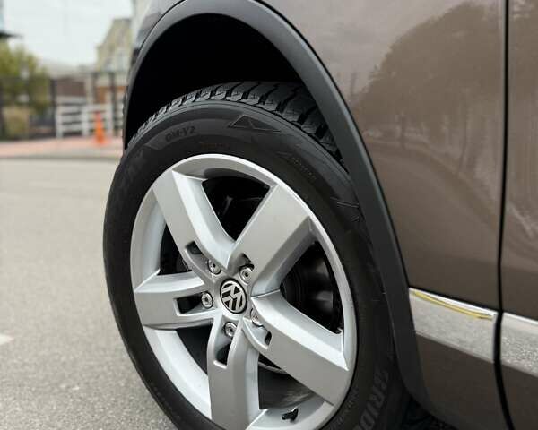 Коричневый Фольксваген Туарег, объемом двигателя 2.97 л и пробегом 144 тыс. км за 28500 $, фото 14 на Automoto.ua