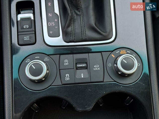 Коричневый Фольксваген Туарег, объемом двигателя 2.97 л и пробегом 292 тыс. км за 20500 $, фото 29 на Automoto.ua