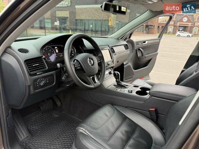 Коричневый Фольксваген Туарег, объемом двигателя 2.97 л и пробегом 144 тыс. км за 28500 $, фото 72 на Automoto.ua