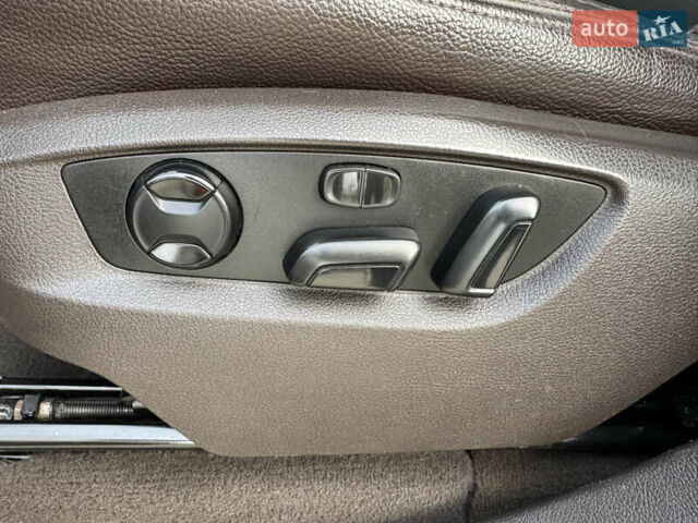 Коричневый Фольксваген Туарег, объемом двигателя 3 л и пробегом 191 тыс. км за 18000 $, фото 25 на Automoto.ua