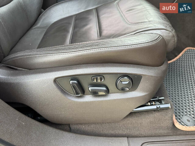 Коричневый Фольксваген Туарег, объемом двигателя 3 л и пробегом 191 тыс. км за 18000 $, фото 28 на Automoto.ua