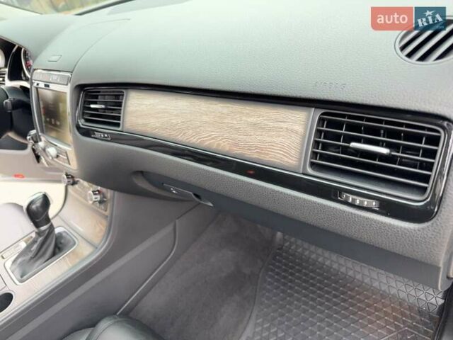 Коричневый Фольксваген Туарег, объемом двигателя 2.97 л и пробегом 144 тыс. км за 28500 $, фото 110 на Automoto.ua