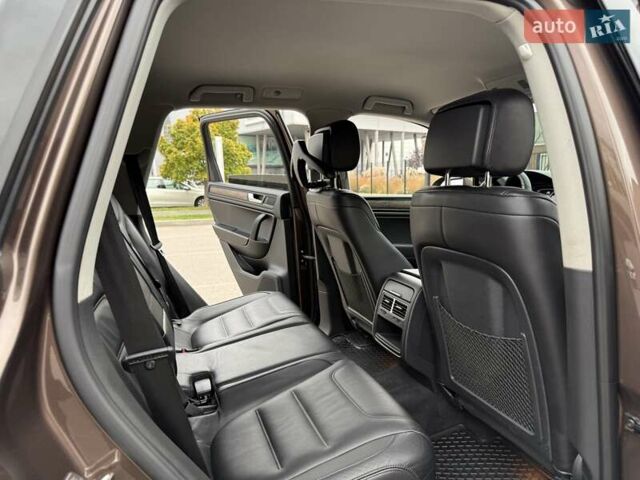 Коричневый Фольксваген Туарег, объемом двигателя 2.97 л и пробегом 144 тыс. км за 28500 $, фото 97 на Automoto.ua