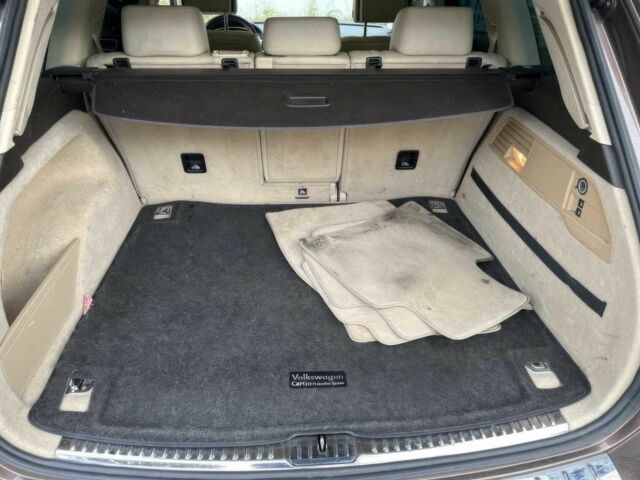 Коричневый Фольксваген Туарег, объемом двигателя 3.6 л и пробегом 82 тыс. км за 14600 $, фото 9 на Automoto.ua