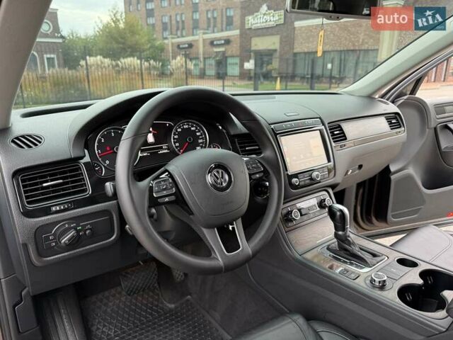 Коричневый Фольксваген Туарег, объемом двигателя 2.97 л и пробегом 144 тыс. км за 28500 $, фото 70 на Automoto.ua