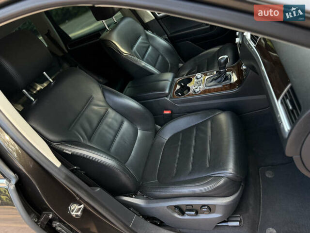 Коричневый Фольксваген Туарег, объемом двигателя 3 л и пробегом 227 тыс. км за 24450 $, фото 40 на Automoto.ua