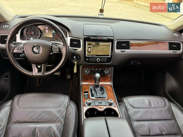 Коричневый Фольксваген Туарег, объемом двигателя 3 л и пробегом 191 тыс. км за 18000 $, фото 31 на Automoto.ua