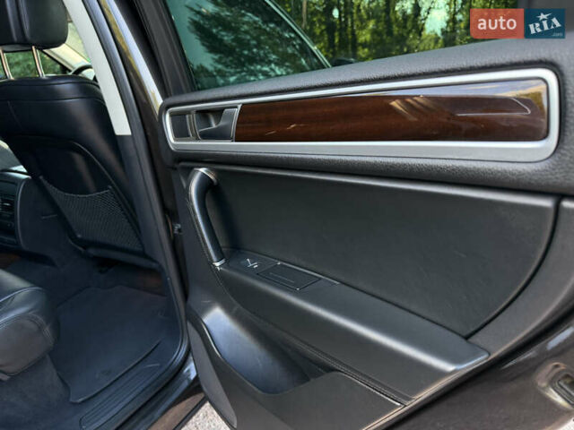 Коричневый Фольксваген Туарег, объемом двигателя 3 л и пробегом 227 тыс. км за 24450 $, фото 53 на Automoto.ua