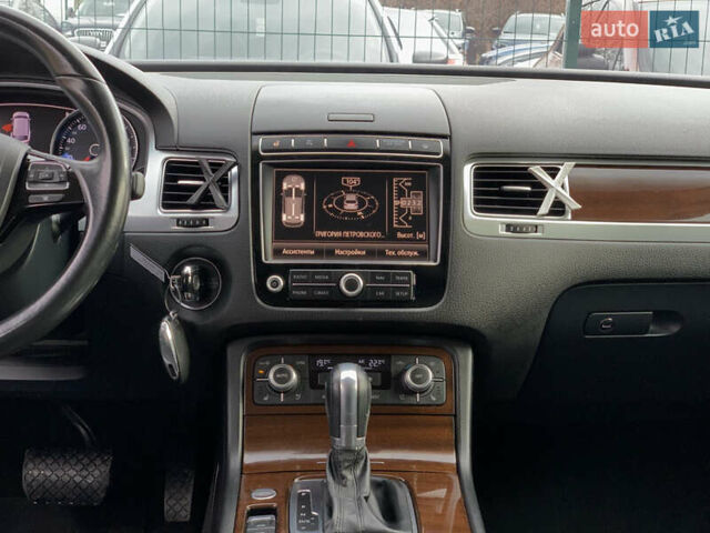 Коричневый Фольксваген Туарег, объемом двигателя 3 л и пробегом 227 тыс. км за 23855 $, фото 68 на Automoto.ua