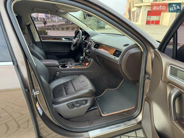 Коричневый Фольксваген Туарег, объемом двигателя 3 л и пробегом 191 тыс. км за 18000 $, фото 26 на Automoto.ua