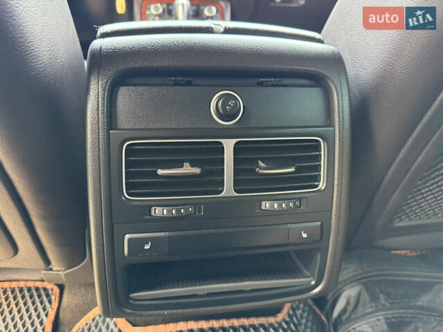 Коричневый Фольксваген Туарег, объемом двигателя 3 л и пробегом 191 тыс. км за 18000 $, фото 33 на Automoto.ua