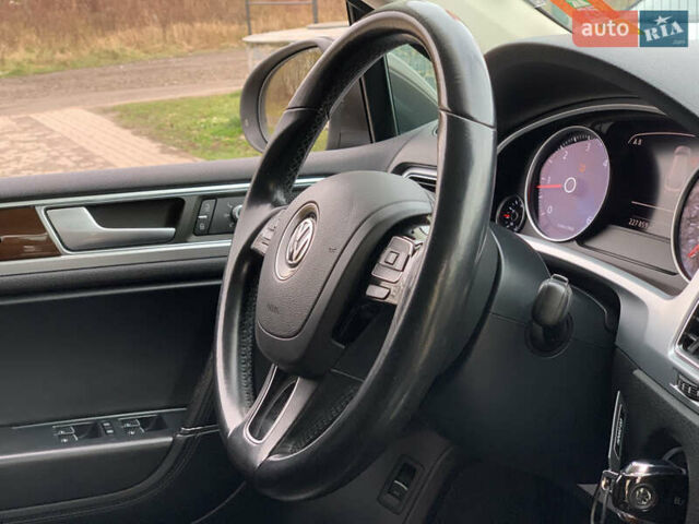 Коричневый Фольксваген Туарег, объемом двигателя 3 л и пробегом 227 тыс. км за 23855 $, фото 40 на Automoto.ua