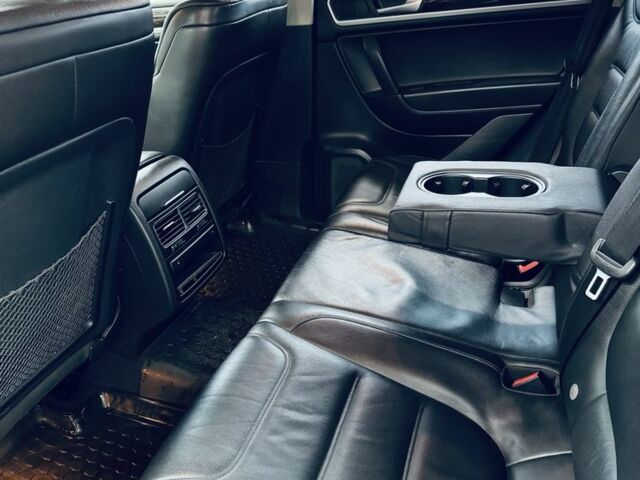 Коричневый Фольксваген Туарег, объемом двигателя 3 л и пробегом 217 тыс. км за 22000 $, фото 13 на Automoto.ua