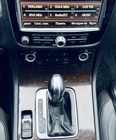 Коричневый Фольксваген Туарег, объемом двигателя 3 л и пробегом 217 тыс. км за 22000 $, фото 4 на Automoto.ua