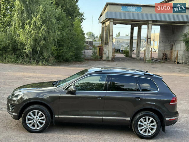 Коричневый Фольксваген Туарег, объемом двигателя 3 л и пробегом 227 тыс. км за 24450 $, фото 12 на Automoto.ua