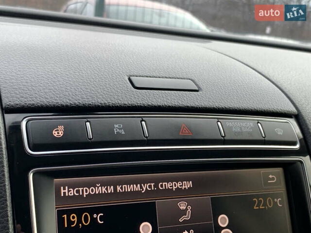 Коричневый Фольксваген Туарег, объемом двигателя 3 л и пробегом 227 тыс. км за 23855 $, фото 65 на Automoto.ua