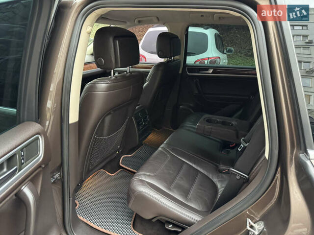 Коричневый Фольксваген Туарег, объемом двигателя 3 л и пробегом 191 тыс. км за 18000 $, фото 41 на Automoto.ua