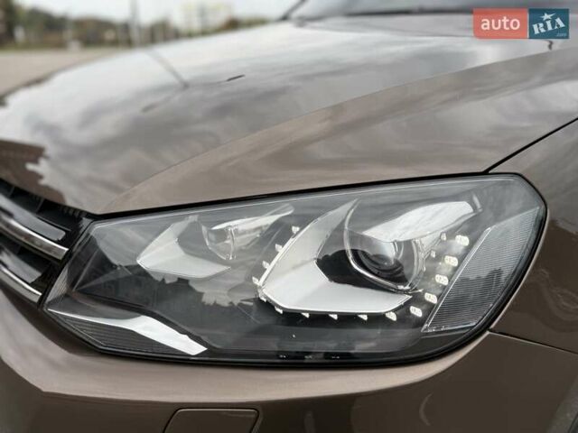 Коричневый Фольксваген Туарег, объемом двигателя 2.97 л и пробегом 144 тыс. км за 28500 $, фото 55 на Automoto.ua