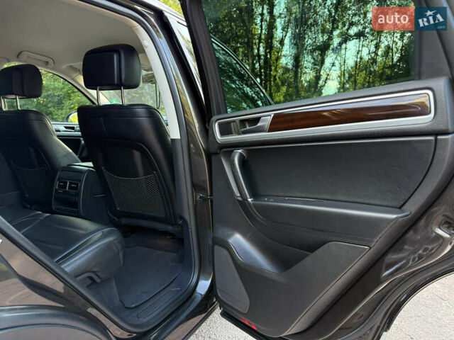 Коричневый Фольксваген Туарег, объемом двигателя 3 л и пробегом 227 тыс. км за 24450 $, фото 51 на Automoto.ua