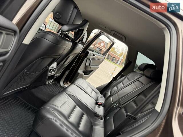 Коричневый Фольксваген Туарег, объемом двигателя 2.97 л и пробегом 144 тыс. км за 28500 $, фото 80 на Automoto.ua