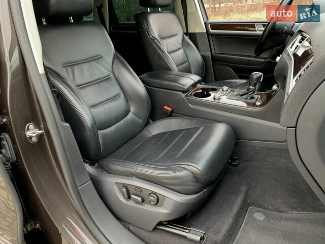 Коричневый Фольксваген Туарег, объемом двигателя 3 л и пробегом 227 тыс. км за 23855 $, фото 41 на Automoto.ua