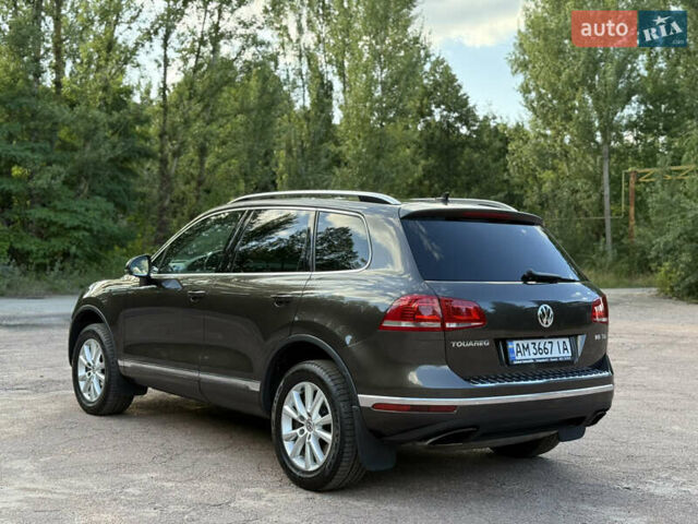 Коричневый Фольксваген Туарег, объемом двигателя 3 л и пробегом 227 тыс. км за 24450 $, фото 3 на Automoto.ua