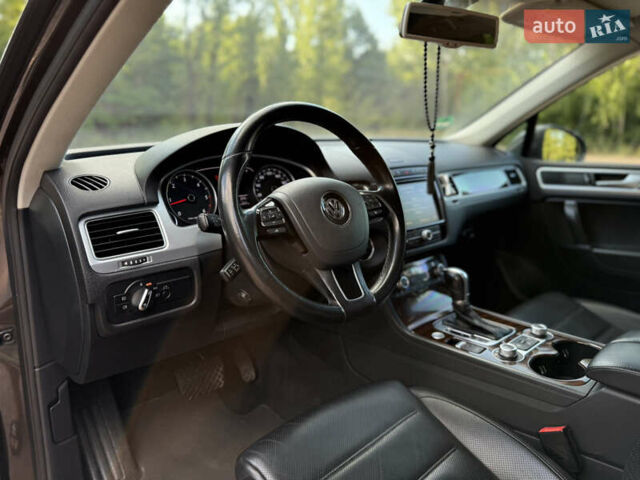 Коричневый Фольксваген Туарег, объемом двигателя 3 л и пробегом 227 тыс. км за 24450 $, фото 31 на Automoto.ua