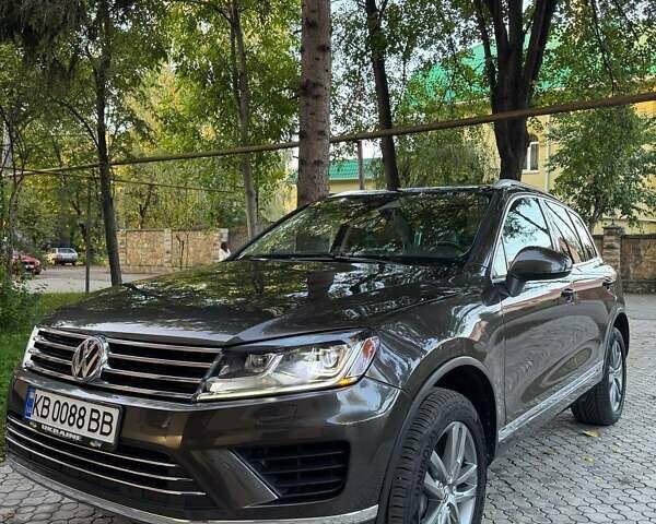 Коричневий Фольксваген Туарег, об'ємом двигуна 3.6 л та пробігом 253 тис. км за 20700 $, фото 18 на Automoto.ua