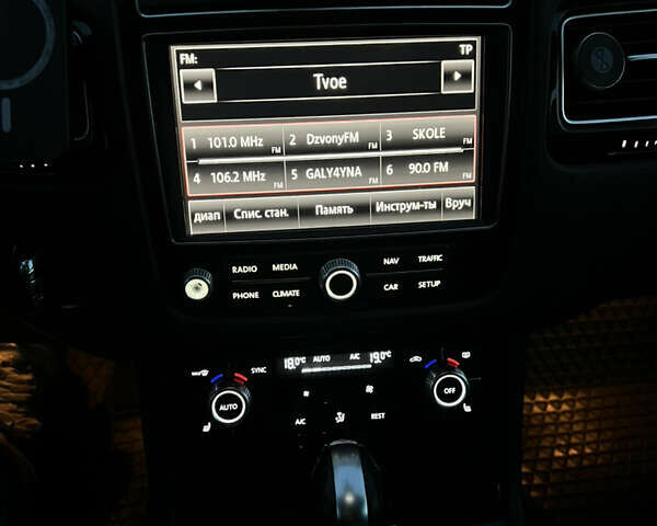 Коричневый Фольксваген Туарег, объемом двигателя 2.97 л и пробегом 320 тыс. км за 21200 $, фото 7 на Automoto.ua