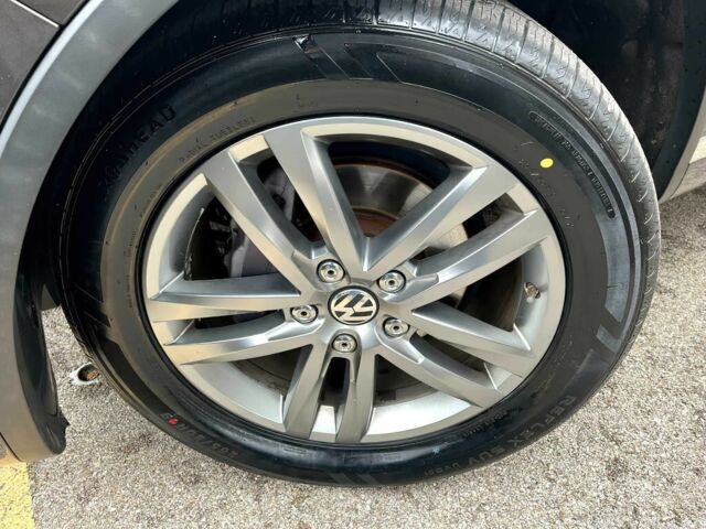 Коричневый Фольксваген Туарег, объемом двигателя 3 л и пробегом 74 тыс. км за 8000 $, фото 15 на Automoto.ua