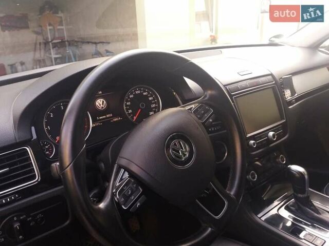 Коричневий Фольксваген Туарег, об'ємом двигуна 3 л та пробігом 320 тис. км за 28000 $, фото 5 на Automoto.ua