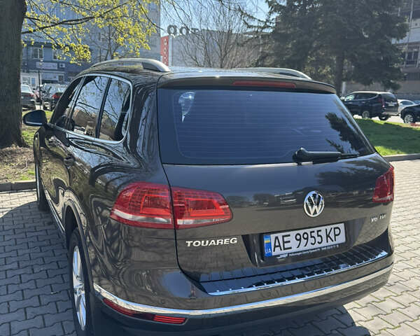 Коричневый Фольксваген Туарег, объемом двигателя 2.97 л и пробегом 105 тыс. км за 33500 $, фото 2 на Automoto.ua