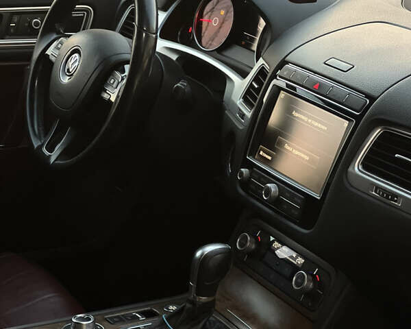 Коричневый Фольксваген Туарег, объемом двигателя 3 л и пробегом 277 тыс. км за 24750 $, фото 24 на Automoto.ua