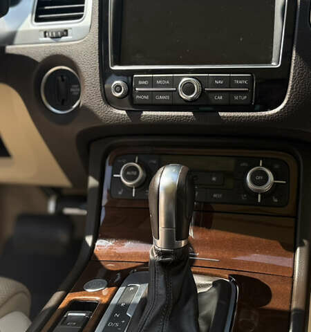 Коричневий Фольксваген Туарег, об'ємом двигуна 3.6 л та пробігом 197 тис. км за 18600 $, фото 18 на Automoto.ua