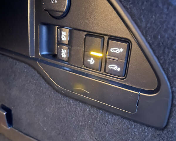 Коричневый Фольксваген Туарег, объемом двигателя 2.97 л и пробегом 320 тыс. км за 21200 $, фото 13 на Automoto.ua