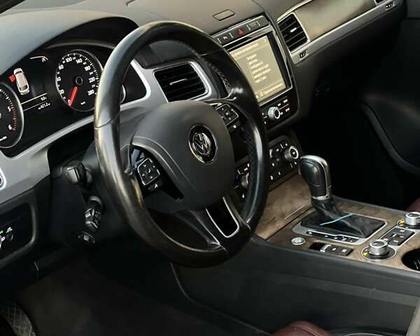 Коричневый Фольксваген Туарег, объемом двигателя 3 л и пробегом 277 тыс. км за 24750 $, фото 28 на Automoto.ua