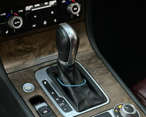 Коричневый Фольксваген Туарег, объемом двигателя 3 л и пробегом 277 тыс. км за 24750 $, фото 25 на Automoto.ua