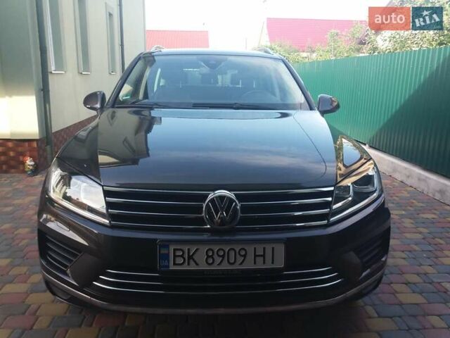 Коричневий Фольксваген Туарег, об'ємом двигуна 3 л та пробігом 320 тис. км за 28000 $, фото 1 на Automoto.ua