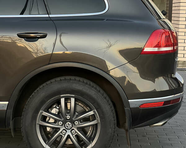 Коричневый Фольксваген Туарег, объемом двигателя 3 л и пробегом 277 тыс. км за 24750 $, фото 31 на Automoto.ua