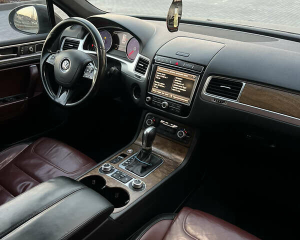 Коричневый Фольксваген Туарег, объемом двигателя 3 л и пробегом 277 тыс. км за 24750 $, фото 22 на Automoto.ua