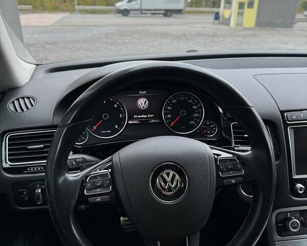 Коричневый Фольксваген Туарег, объемом двигателя 3 л и пробегом 160 тыс. км за 28300 $, фото 14 на Automoto.ua