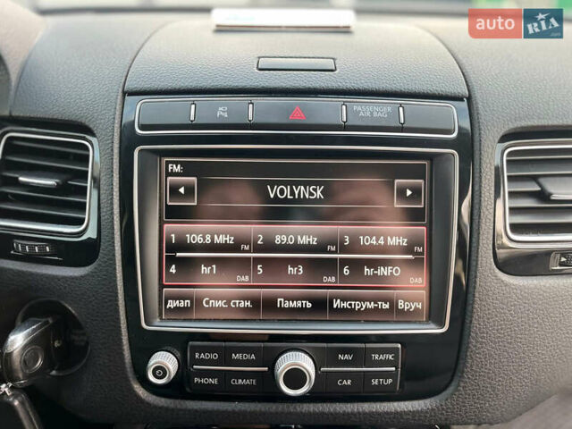 Коричневый Фольксваген Туарег, объемом двигателя 3 л и пробегом 274 тыс. км за 21500 $, фото 44 на Automoto.ua