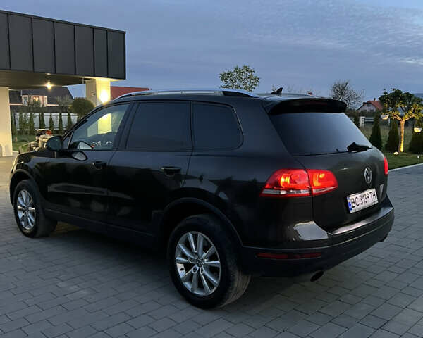 Коричневый Фольксваген Туарег, объемом двигателя 2.97 л и пробегом 320 тыс. км за 21200 $, фото 4 на Automoto.ua