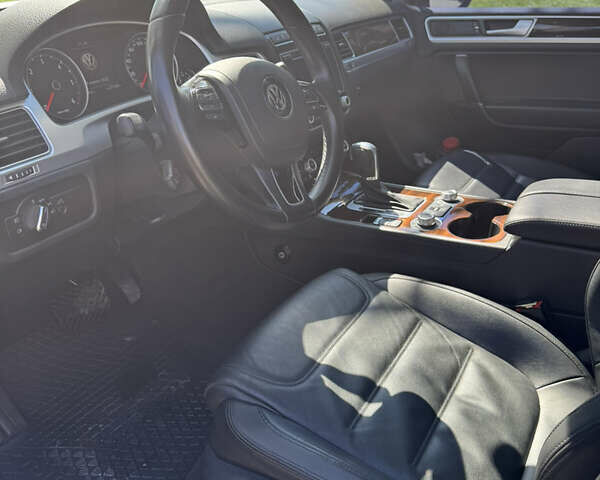 Коричневый Фольксваген Туарег, объемом двигателя 2.97 л и пробегом 105 тыс. км за 33500 $, фото 3 на Automoto.ua