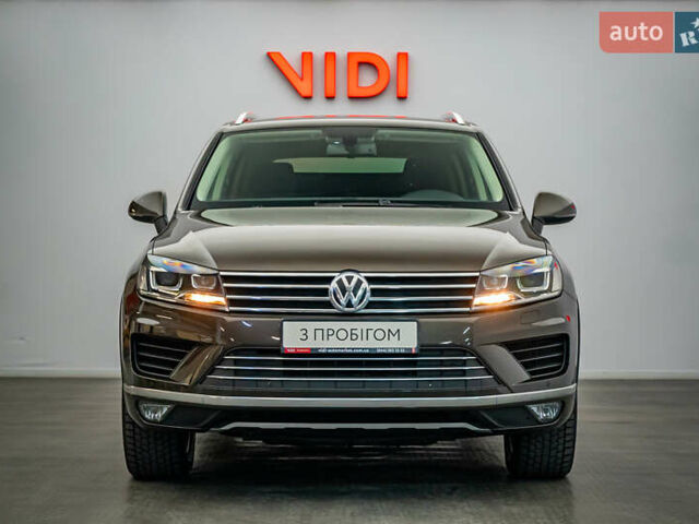 Коричневый Фольксваген Туарег, объемом двигателя 3 л и пробегом 100 тыс. км за 22796 $, фото 4 на Automoto.ua