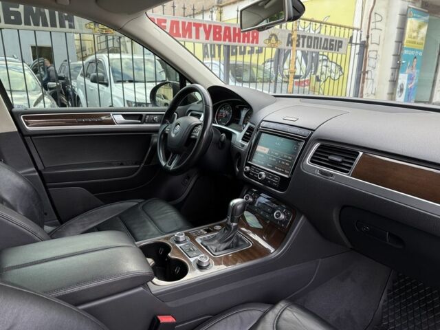 Коричневый Фольксваген Туарег, объемом двигателя 3 л и пробегом 152 тыс. км за 29999 $, фото 19 на Automoto.ua