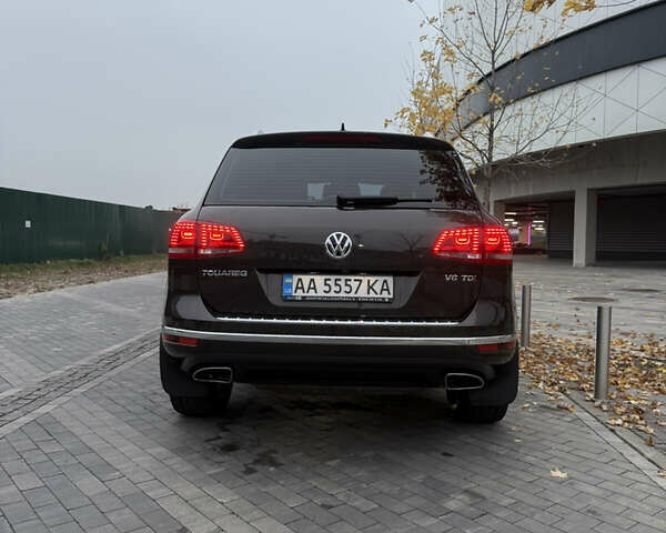 Коричневый Фольксваген Туарег, объемом двигателя 2.97 л и пробегом 136 тыс. км за 34000 $, фото 6 на Automoto.ua