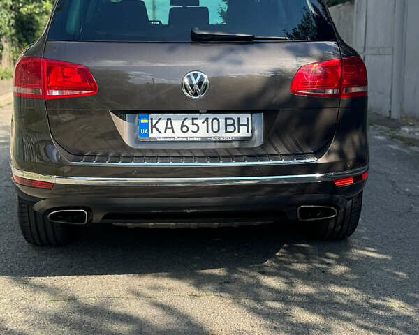 Коричневый Фольксваген Туарег, объемом двигателя 3 л и пробегом 135 тыс. км за 25100 $, фото 18 на Automoto.ua